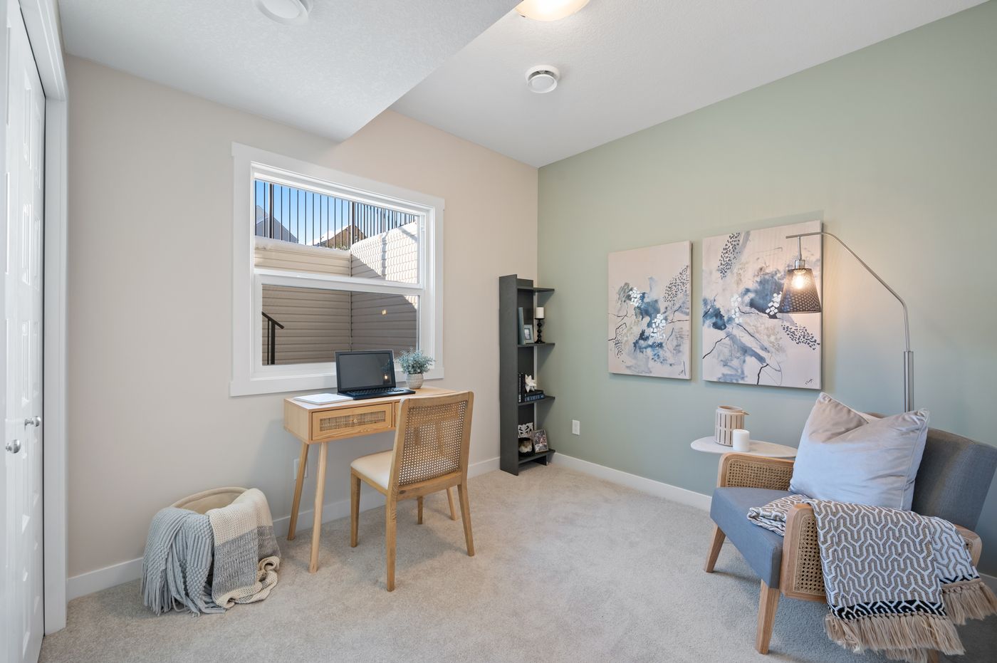 Second bedroom with desk